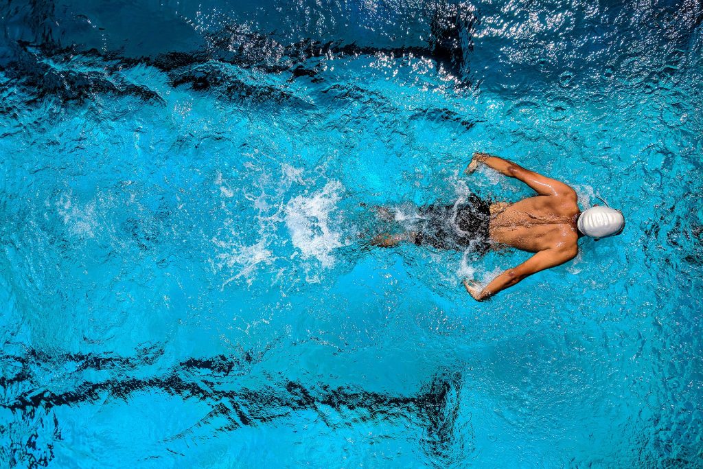 Nuoto verso la categoria aperta per atleti transessuali