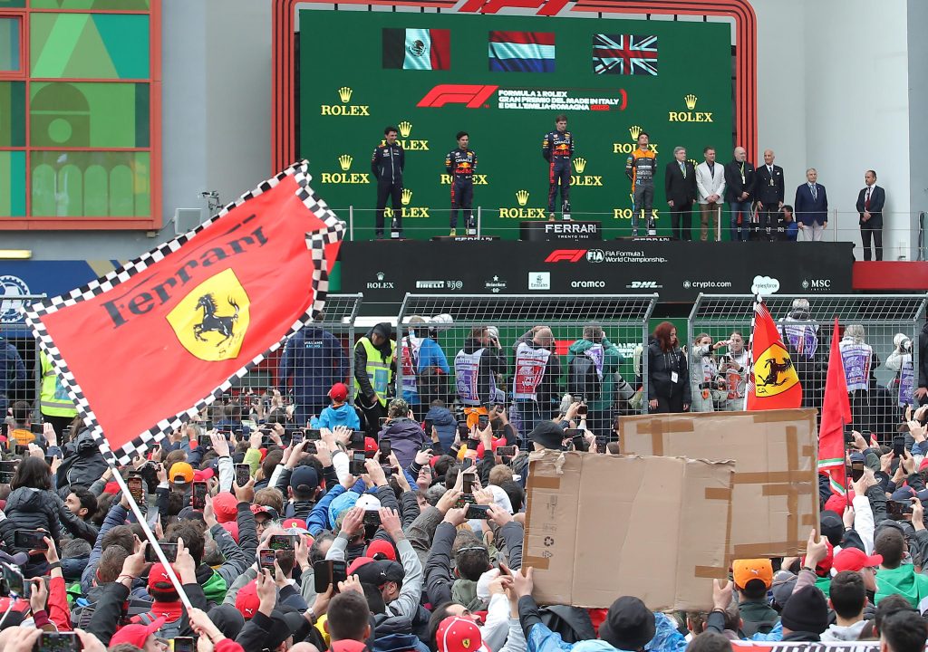Aereo dedicato a Enzo Ferrari per i 100 anni Gp Monza