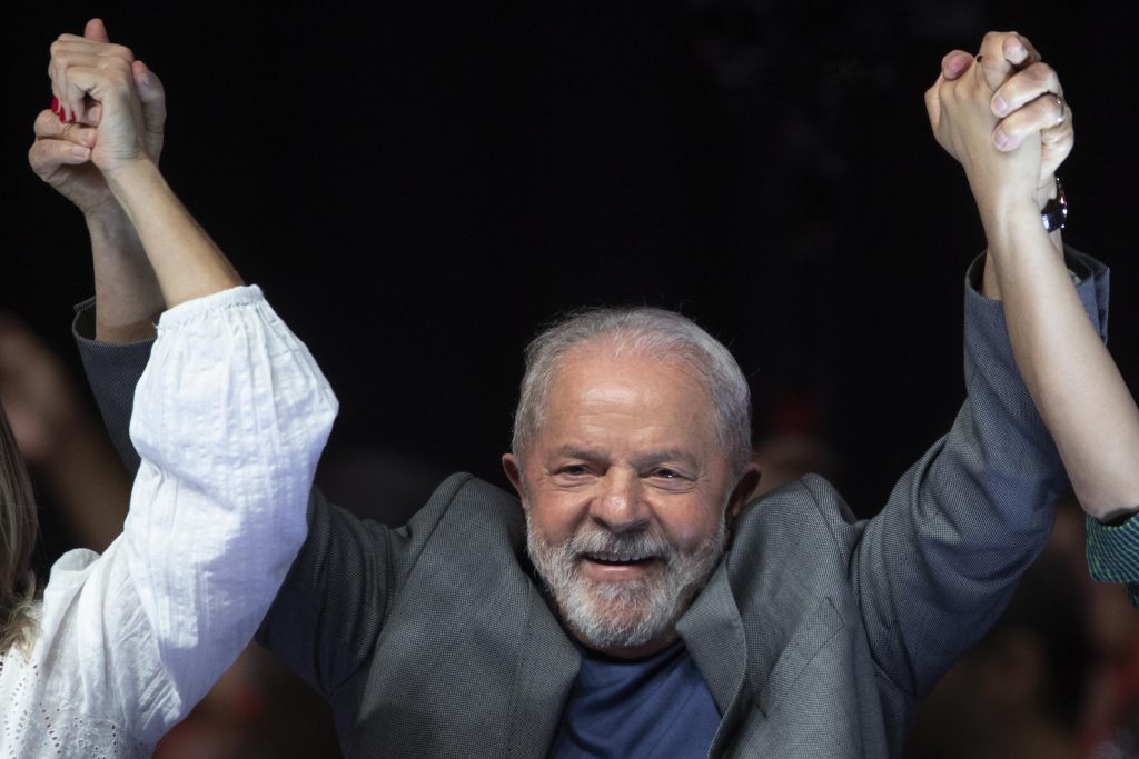Brasile, Lula si candida ufficialmente alla Presidenza