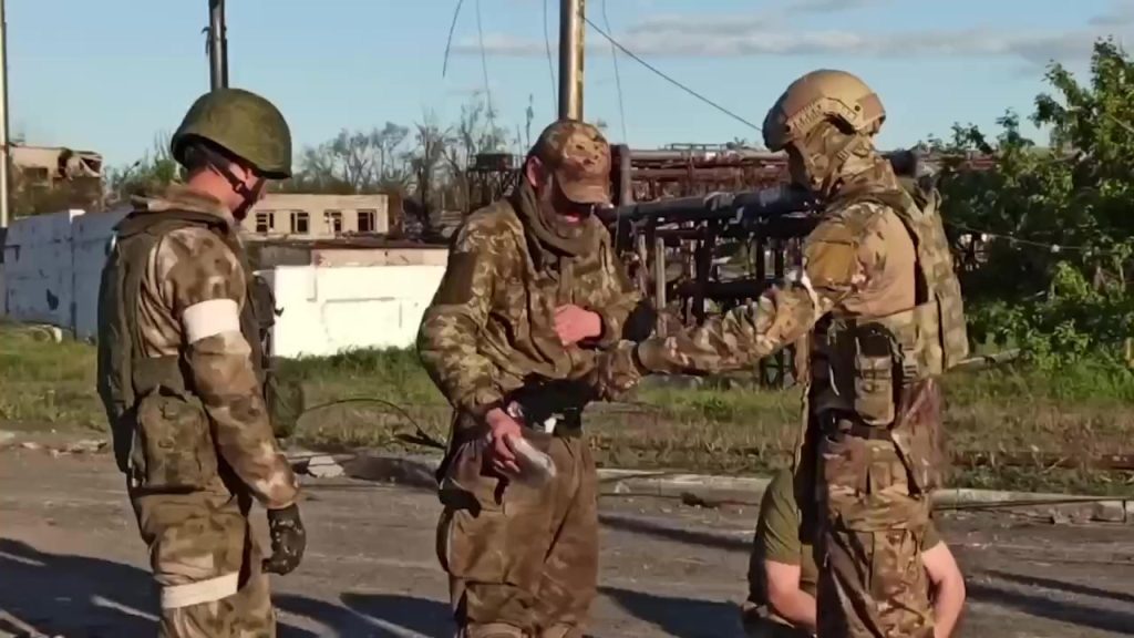 Liberato da ostaggio, 16enne ucraino racconta le torture