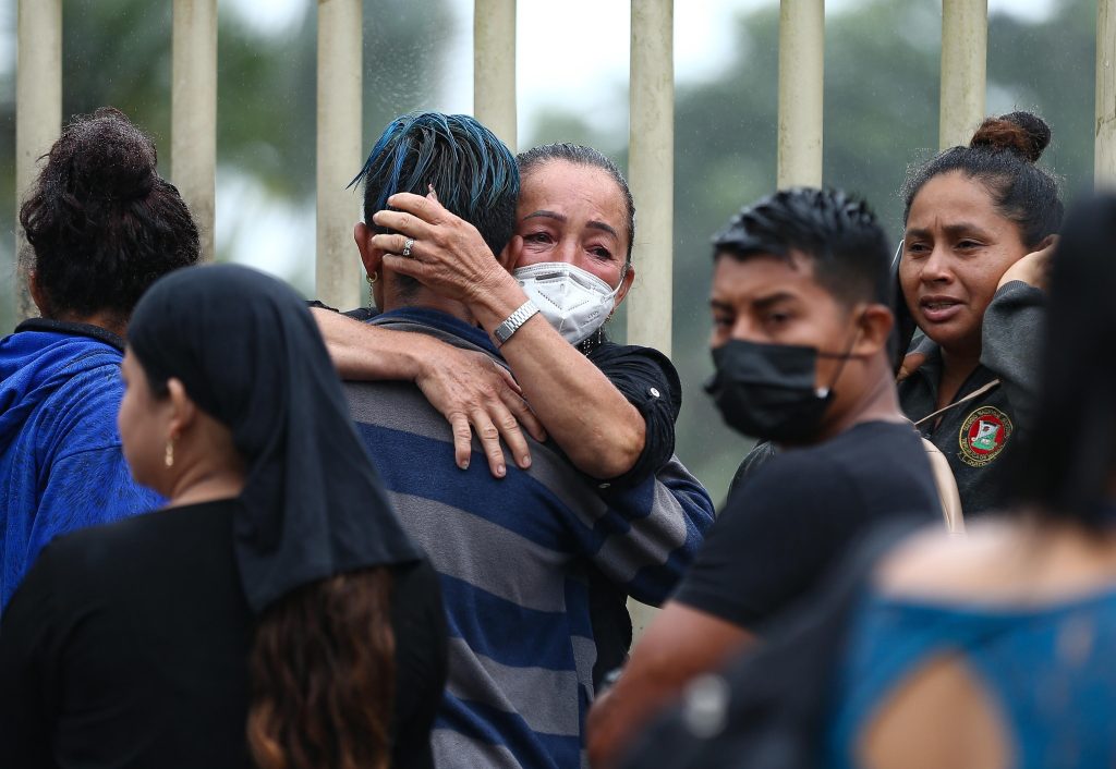 Ecuador, scontri tra bande in carcere: 13 morti a Bellavista