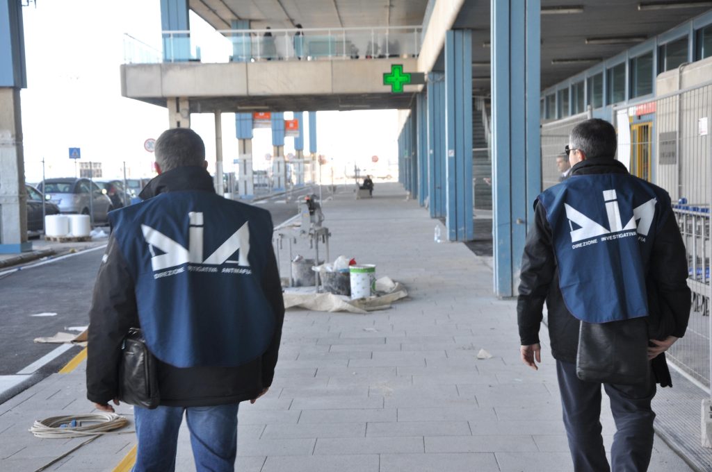 Droga e prostituzione, 10 arresti a Taranto