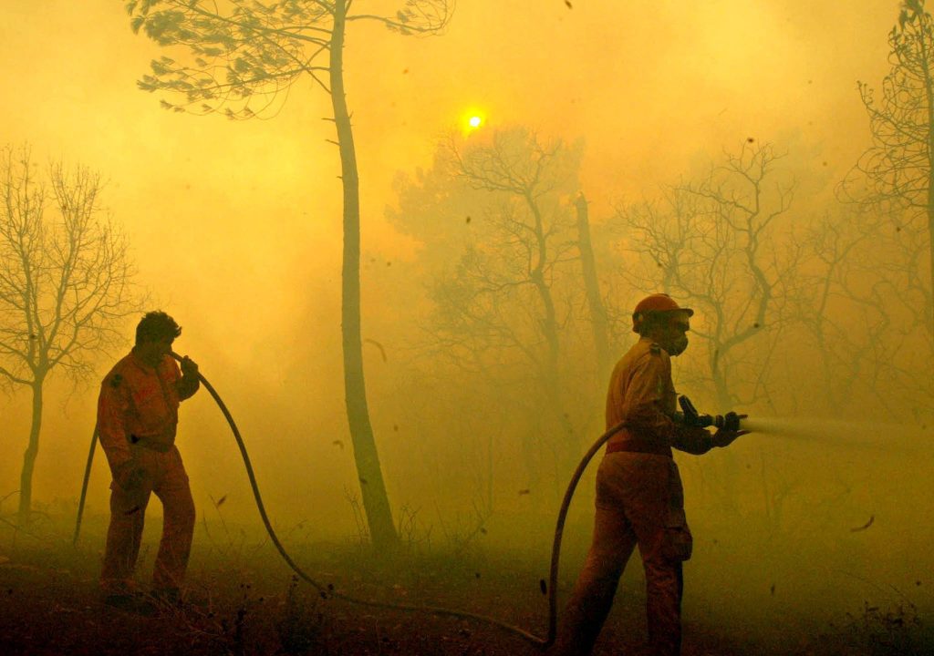 Europa nella morsa di caldo e fiamme