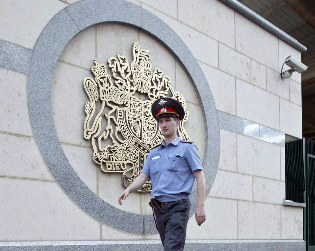 Mosca vorrebbe intitolare all’autoproclamata repubblica di Lugansk la piazza vicino all’ambasciata britannica