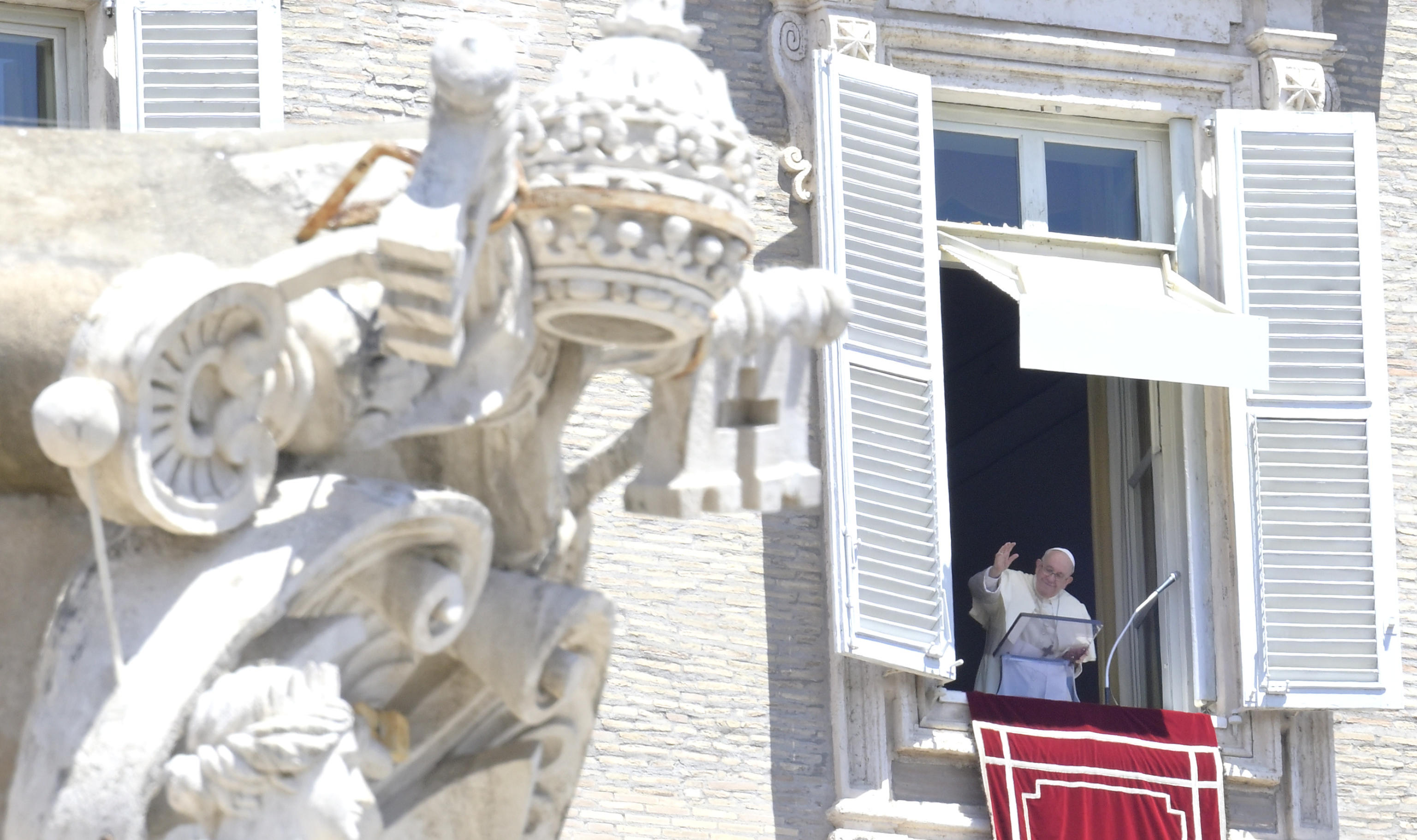 papa piazza del vaticano