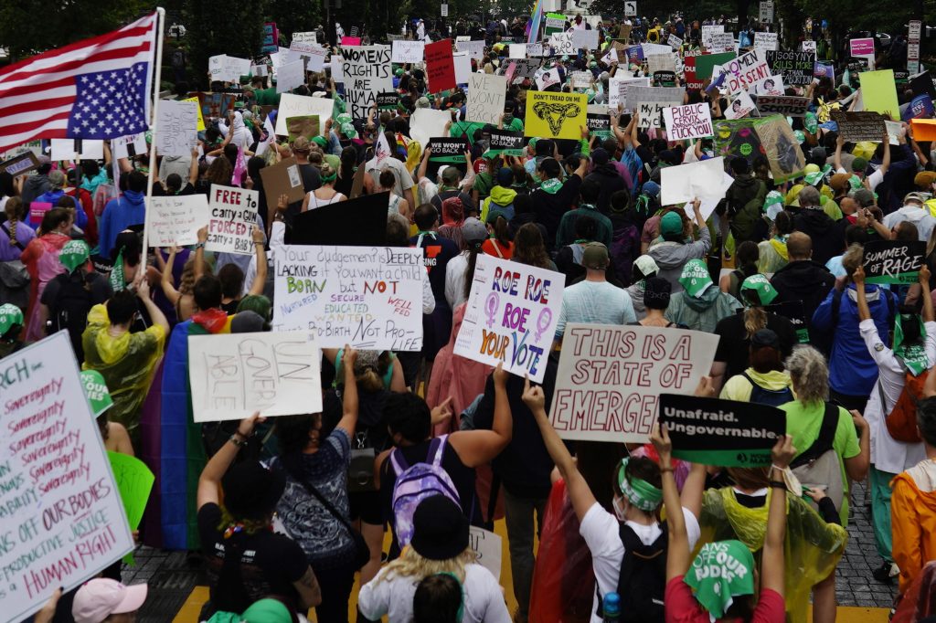 Arizona e Ohio ripristinano il diritto all’aborto ANSA/EPA/WILL OLIVER