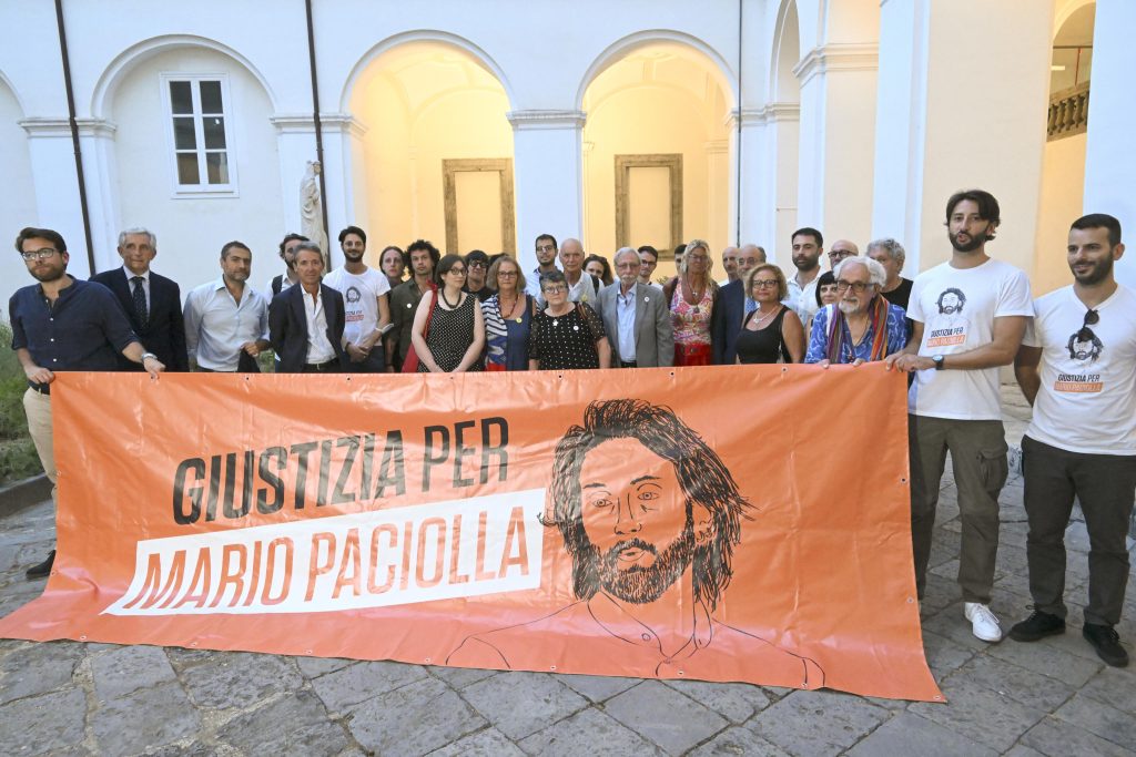 Colombia, i genitori di Mario Paciolla presentano denuncia