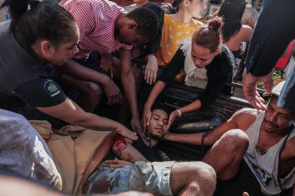 Raid in favela, 18 morti a Rio