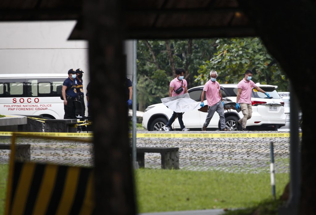 Agguato all’università di Manila, tre morti