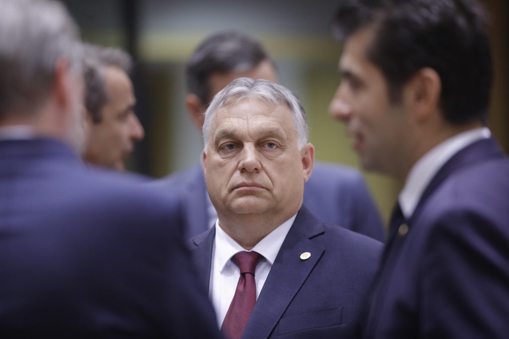 Orban contro la “mescolanza di razze”