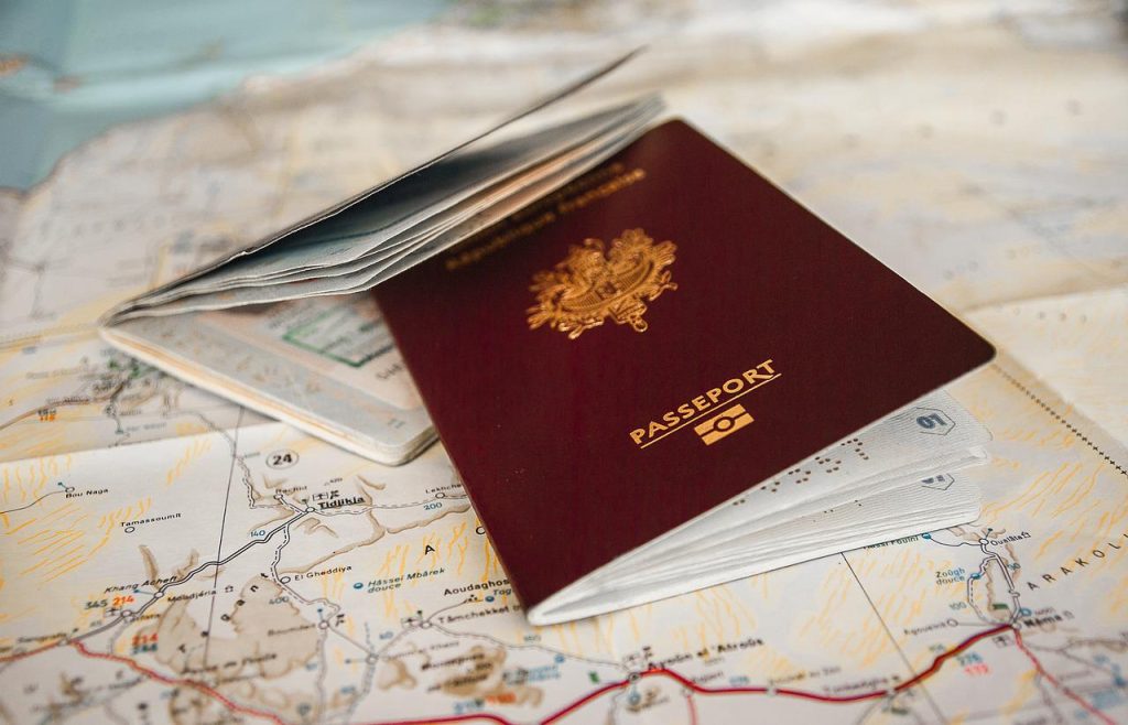 I passaporti più “potenti”? Quelli di Giappone e Singapore