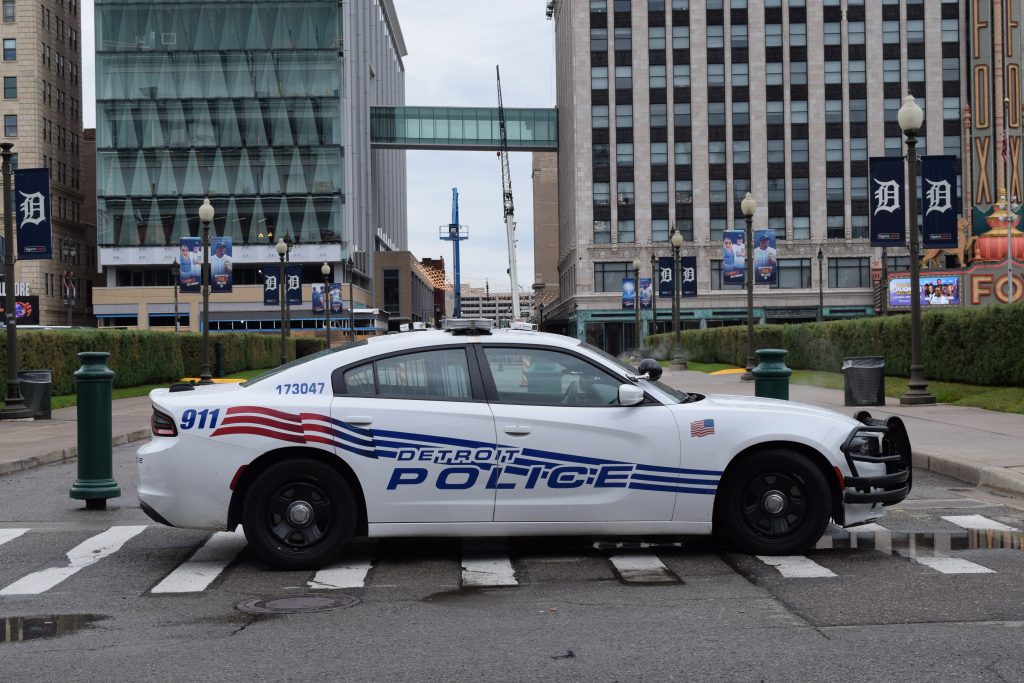 Spari a Detroit, morto un poliziotto
