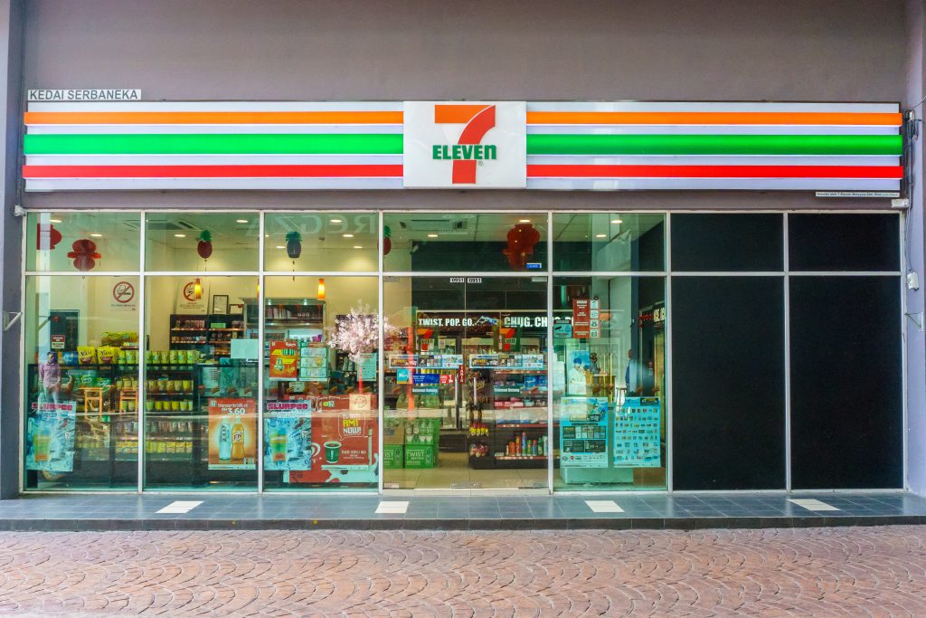 California, rapine ai 7-eleven: due morti
