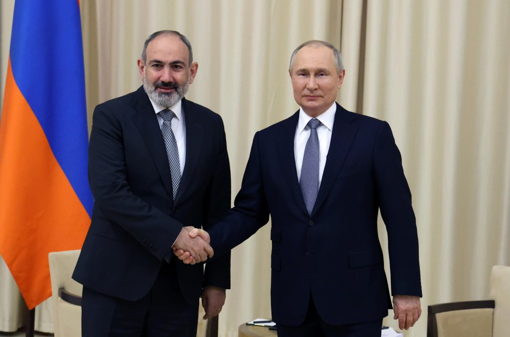 Armenia-Azerbaigian, Pashinyan chiede aiuto a Putin