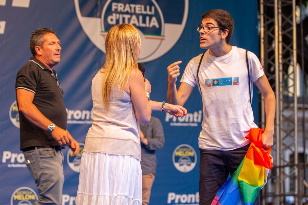 Cagliari, comizio di Giorgia Meloni nel caos: indaga la Digos