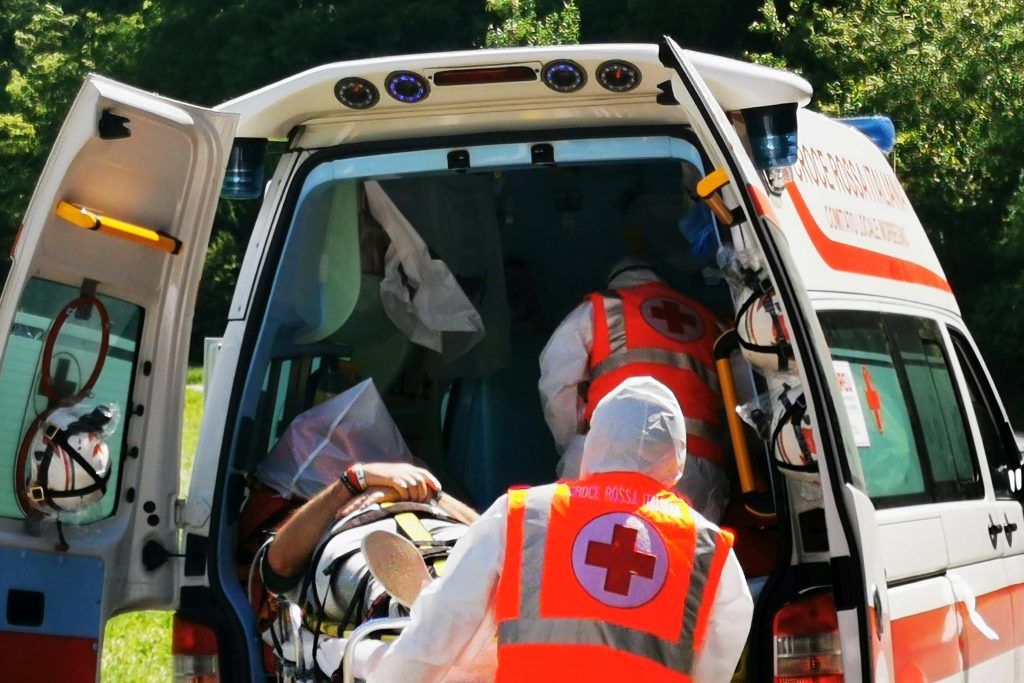 Incidente mortale in Valtellina: morto boscaiolo 29enne