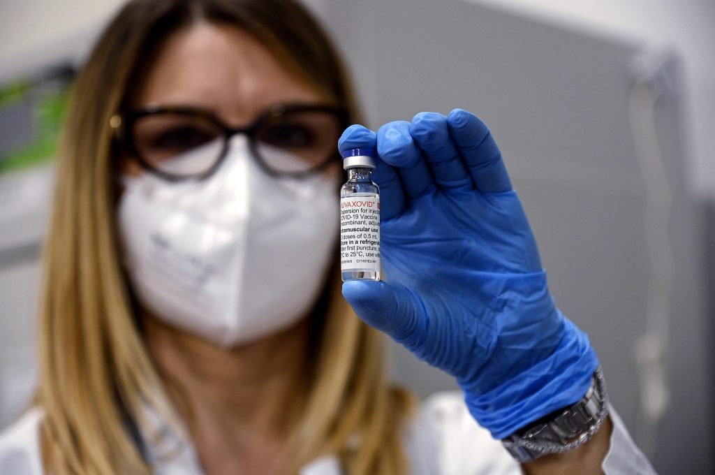 Nuvaxovid: ok dell’Ema al vaccino di Novavax