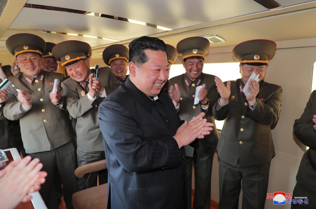 Corea del Nord: status di potenza nucleare per legge