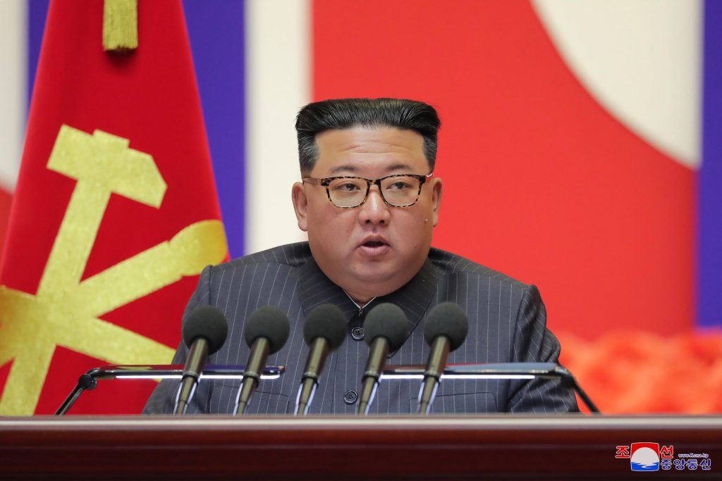 Nuovo lancio di missili da Pyongyang EPA/KCNA