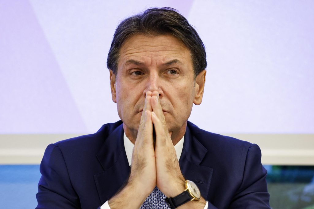 Conte attacca Draghi, il PD attacca Conte
