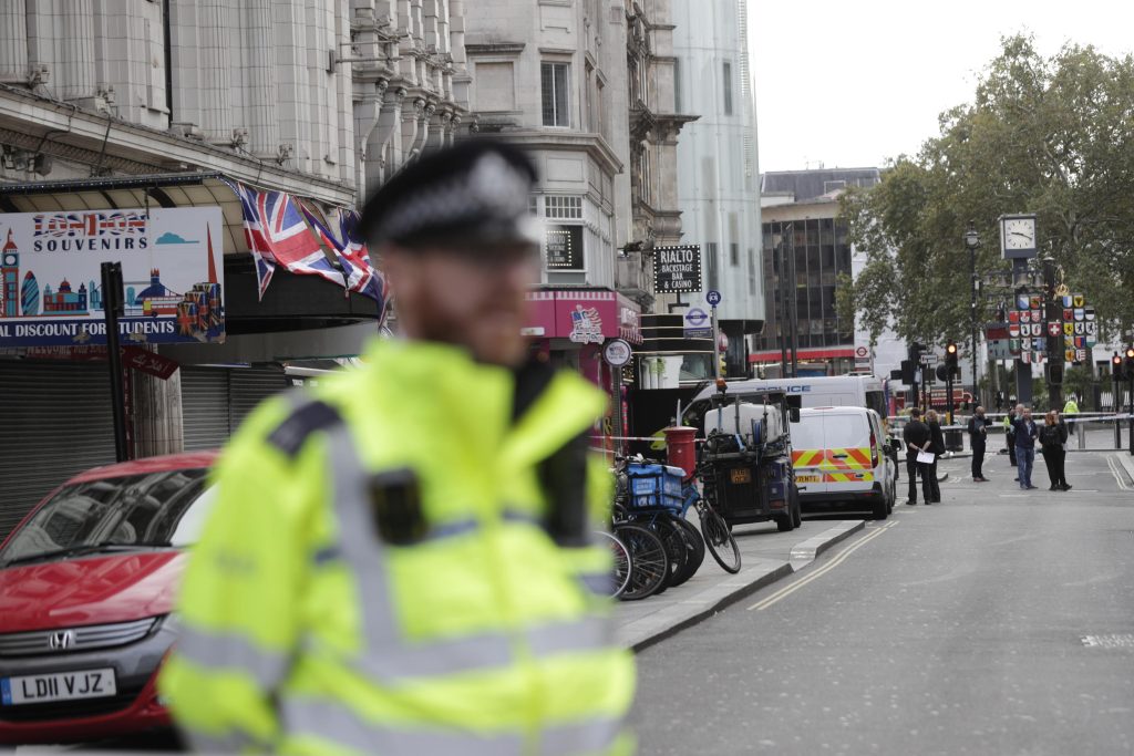 Accoltellati due poliziotti nel cuore di Londra