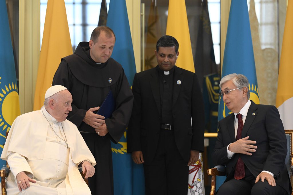 Papa Francesco in Kazakistan: “onorato”