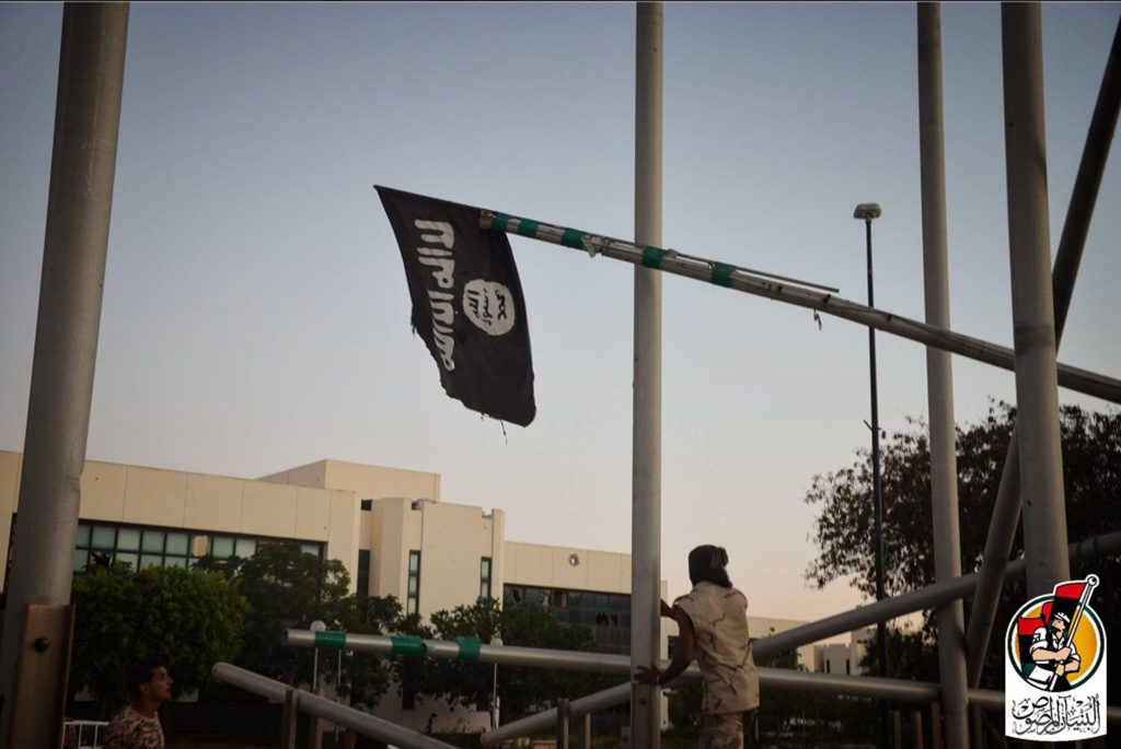 Libia, scoperti 42 corpi in una fossa comune Libia isis