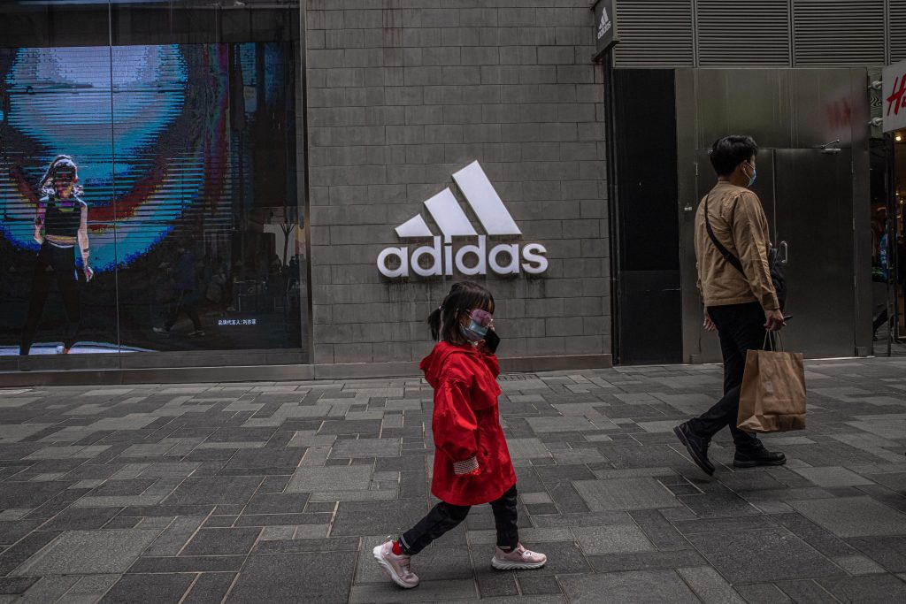 Marocco accusa Adidas di appropriazione culturale
