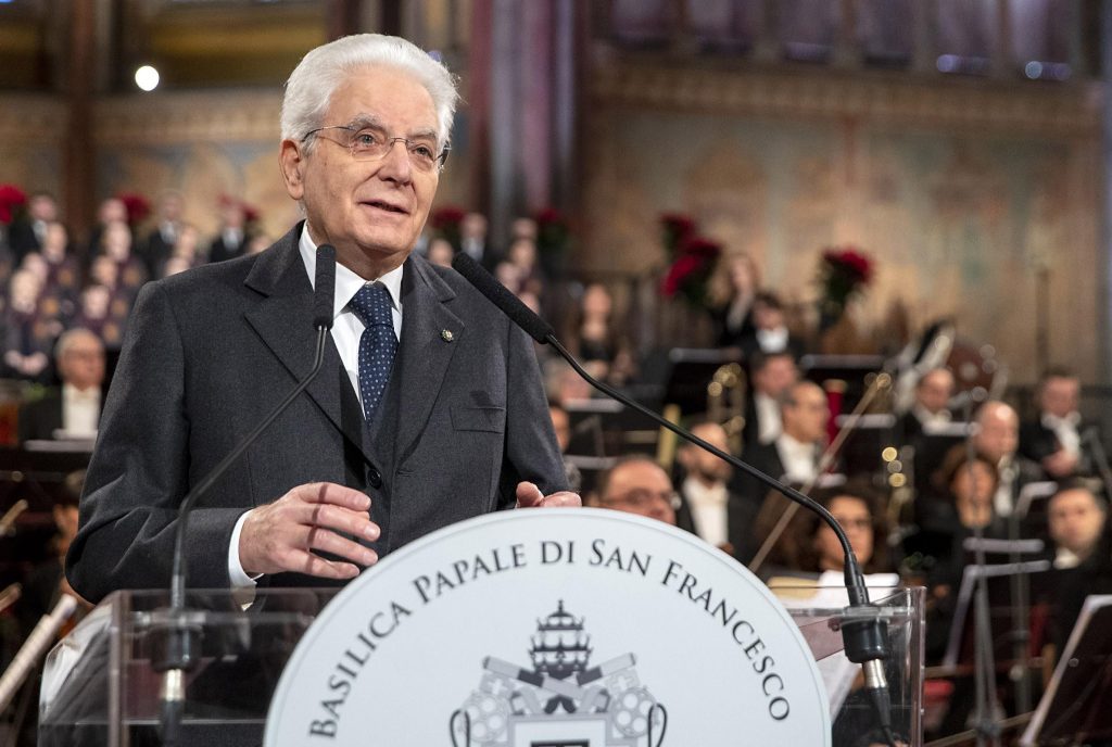 Mattarella ad Assisi: “Pace fondamento Costituzione”