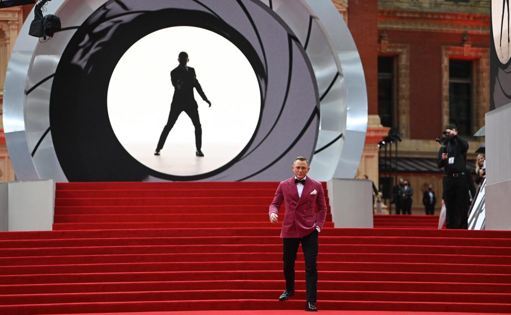 60 candeline per James Bond