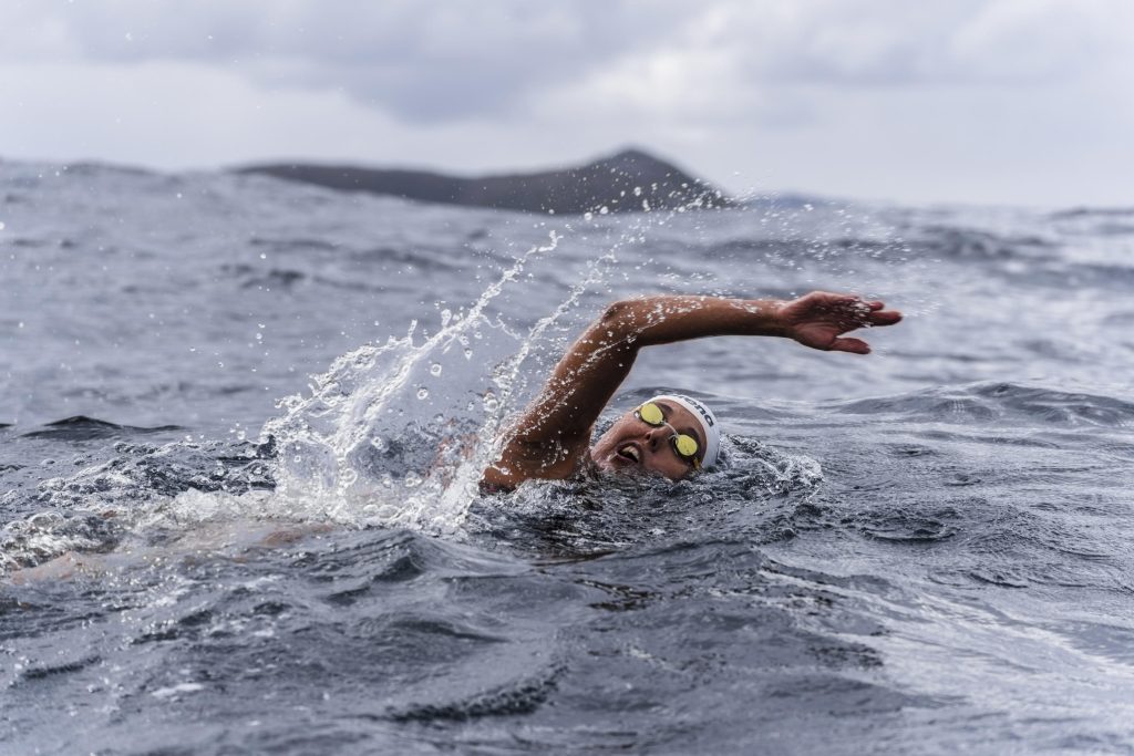 A nuoto nelle acque dell’Irlanda, la sfida dei Sette mari di Hernandez Nuotatrice Barbara Hernandez