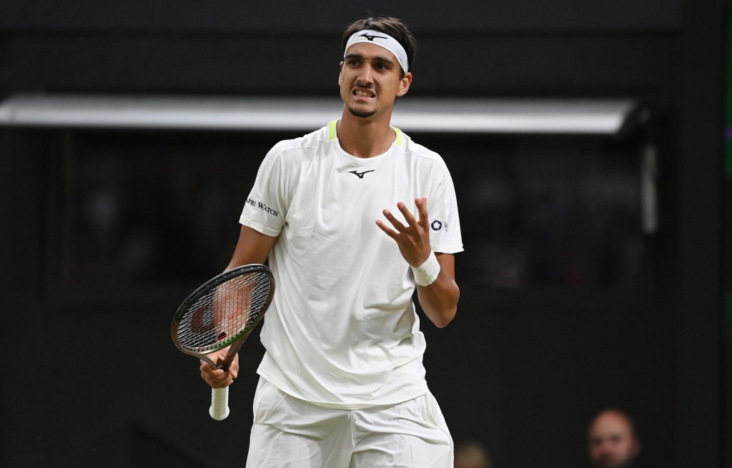ATP, a Napoli Sonego è subito fuori
