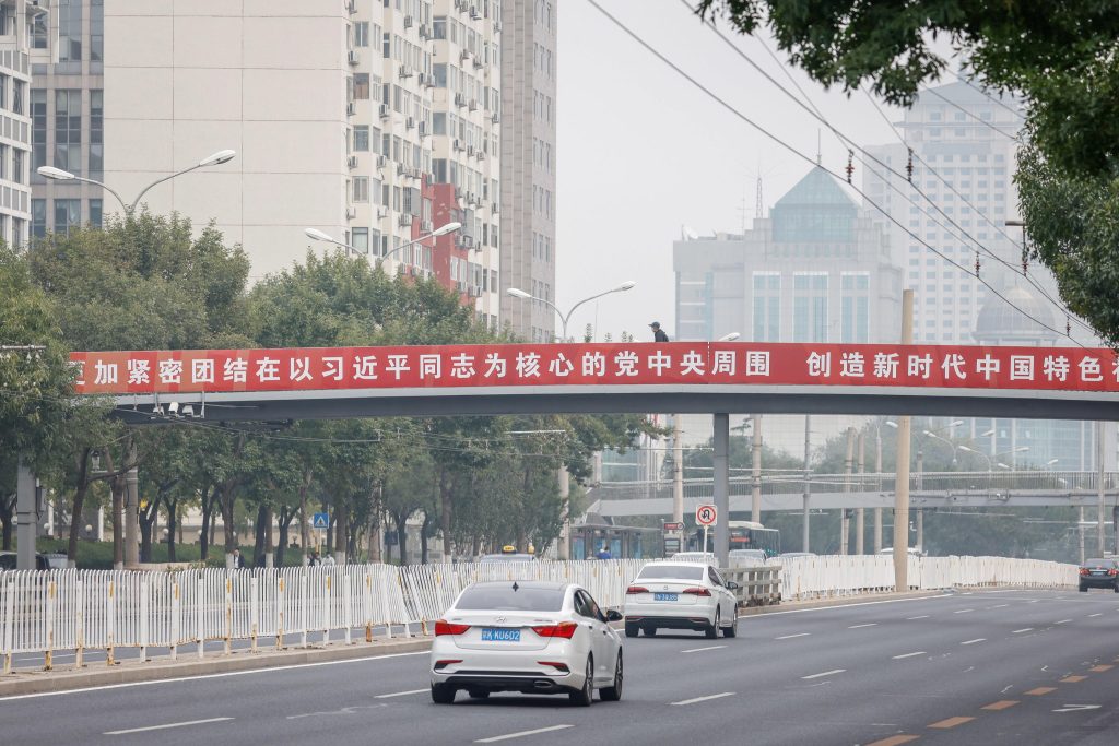 Pechino, rara protesta anti-Xi: virale l’intervento della polizia EPA/MARK R. CRISTINO