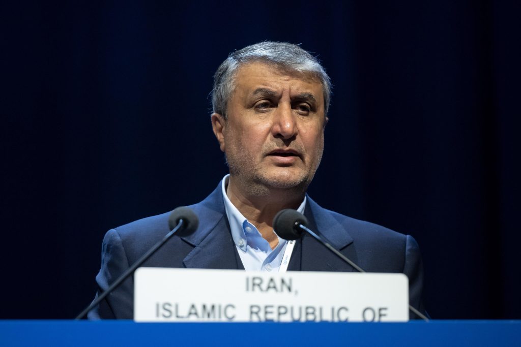Iran: risoluzione Aiea su nucleare “falsa”
