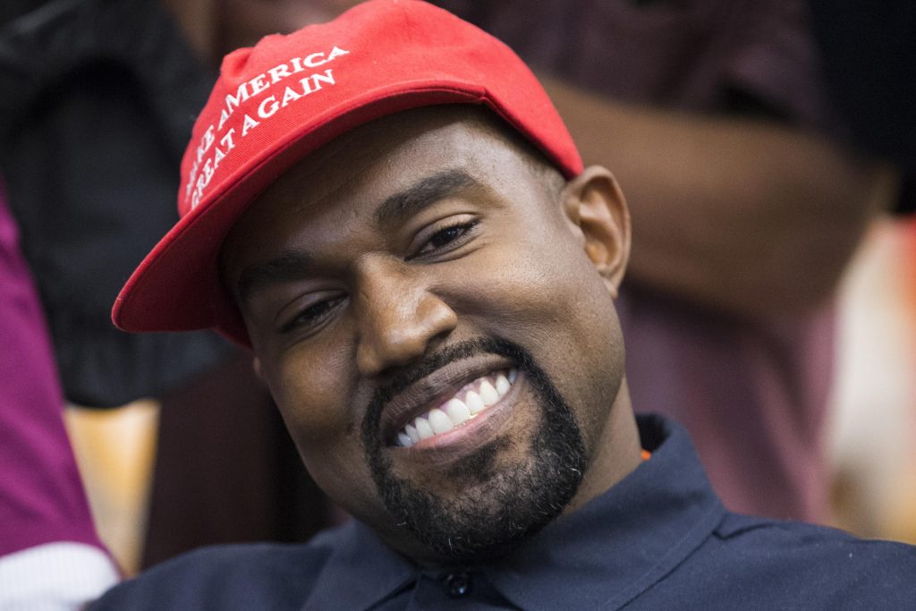 Nozze segrete per Kanye West, ha sposato Bianca Censori