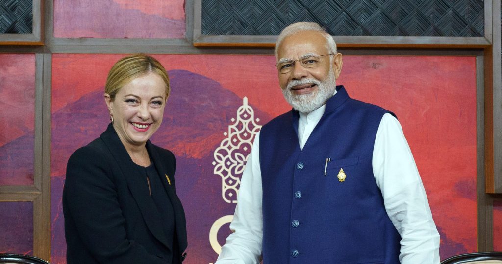 Si chiude il G20 in Indonesia, Meloni incontra Modi