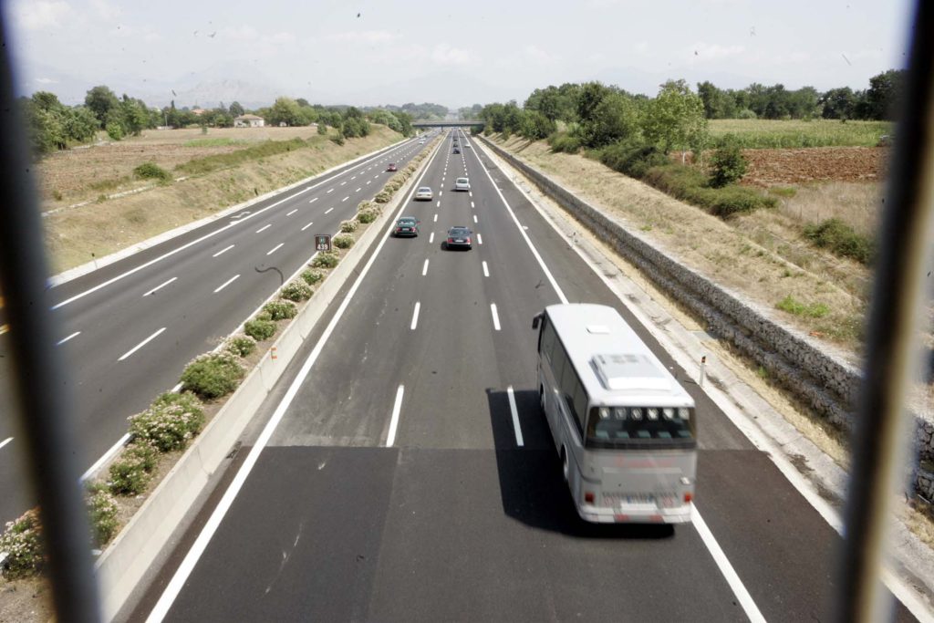 Lanciò sassi in autostrada, trasferito dal carcere a struttura psichiatrica