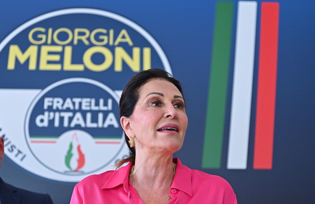 Santanchè: indagata per fallimento Visibilia? Falsità