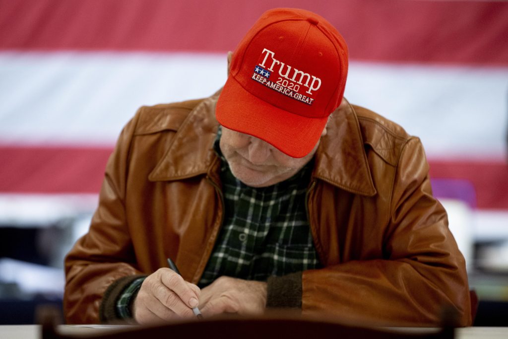 Donald Trump, versione inedita a Mar-a-Lago