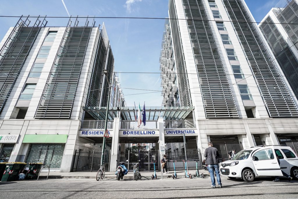 Minore fermato per stupro non risponde agli agenti