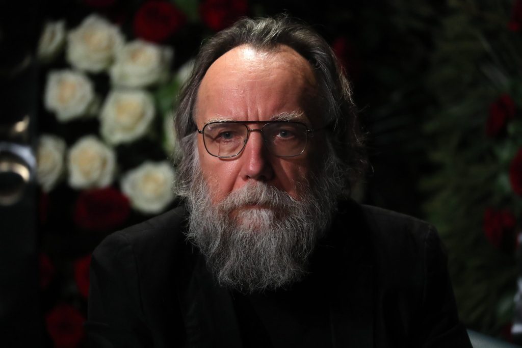 Dugin: “nessuno ha voltato le spalle a Putin”