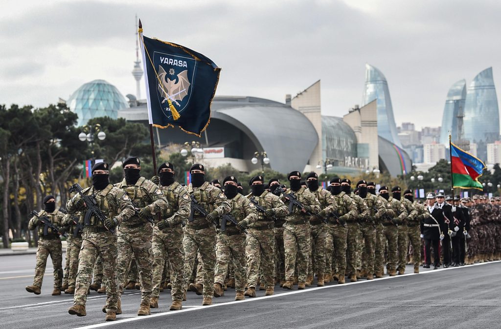 Armenia accusa Azerbaigian di attacco al confine