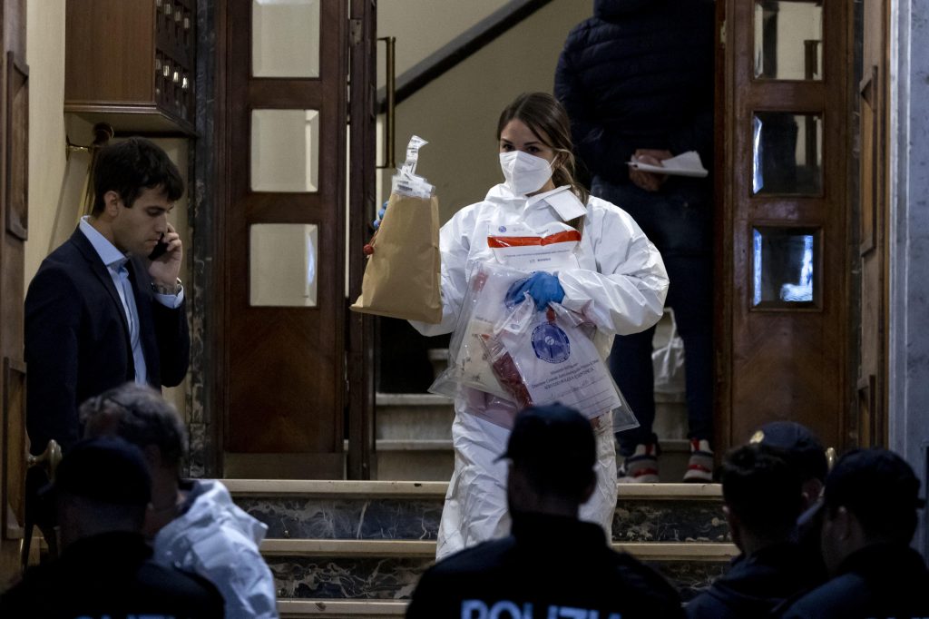 Serial killer a Roma, si indaga sulle chat di incontri