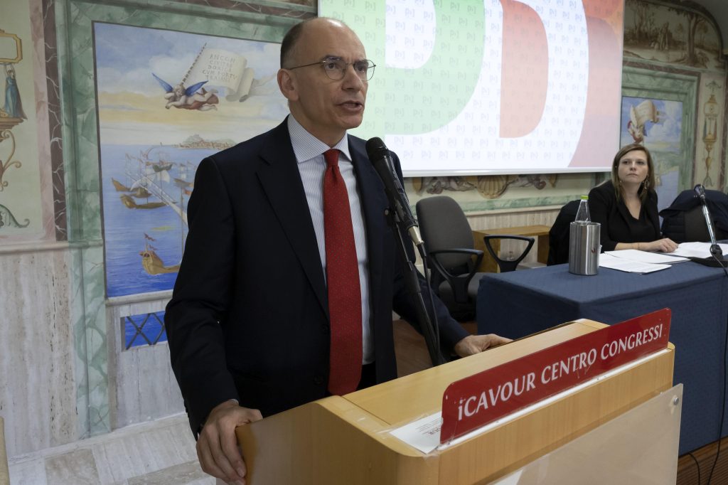 Assemblea Pd, Letta: “difenderemo la Costituzione”
