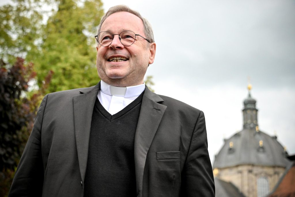 Vescovi tedeschi: “continueremo a benedire le coppie LGBTQ+”