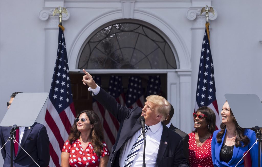 Musk riapre Twitter a Trump, ma lui declina l’offerta