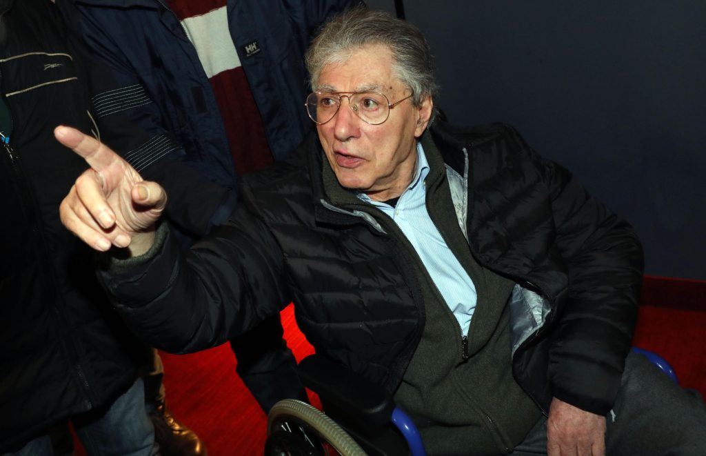 Bossi ancora in ospedale: “sto bene, ci vediamo a Giovenzano”
