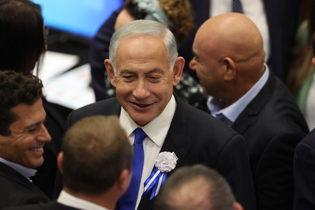 Netanyahu firma l’accordo con la destra radicale