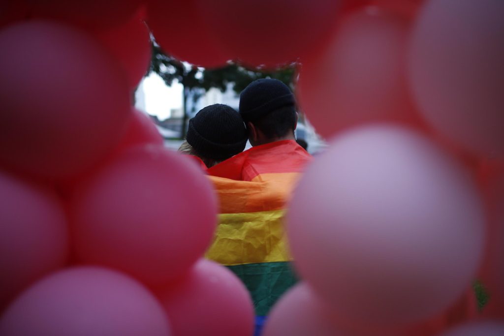 Singapore cancella la legge contro il sesso gay
