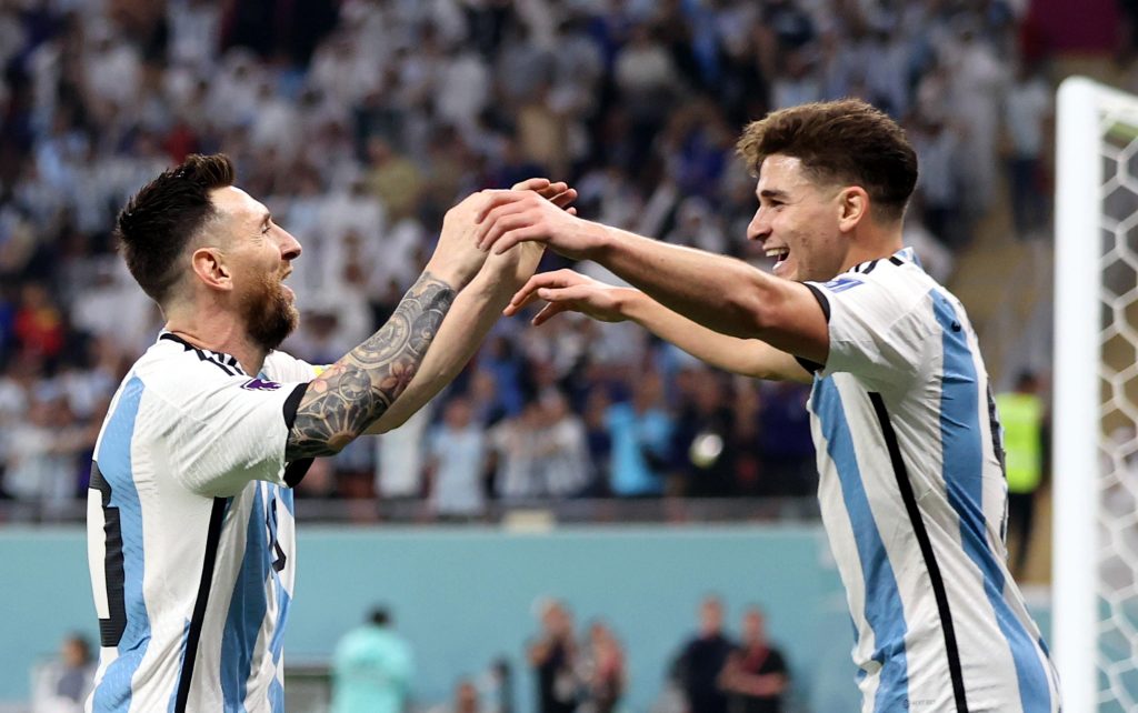 Mondiali Qatar, l’Argentina travolge l’Australia e conquista i quarti di finale